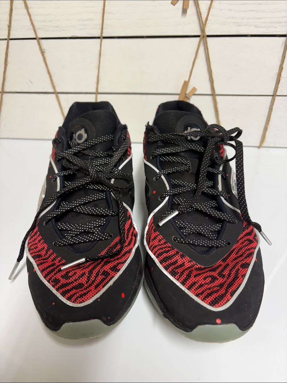 Nike Men’s Black and Red Athletic Basketball Shoes . Slim Reaper
